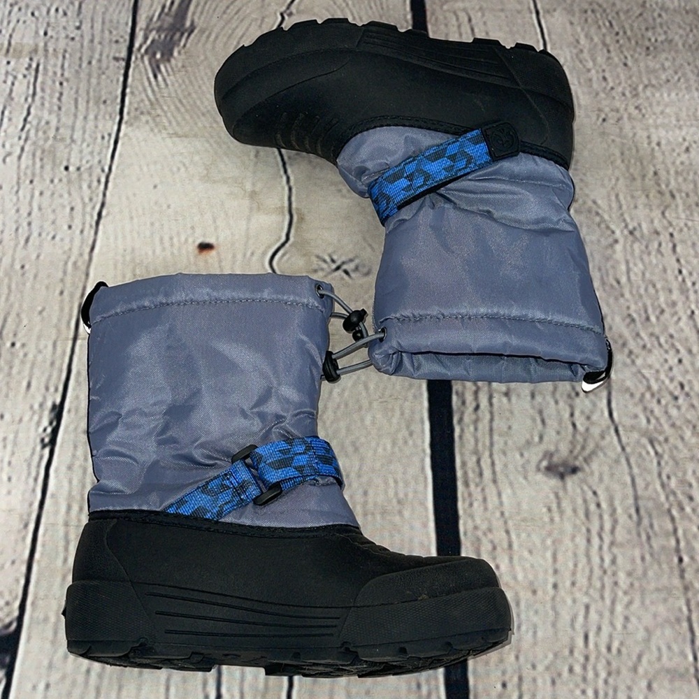 Northside snow boots youth size 4